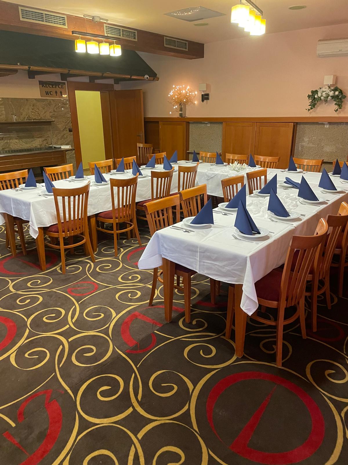 Střední salónek do 40 osob